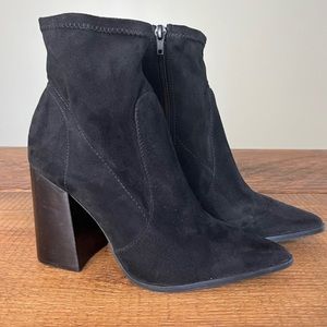 STEVE MADDEN Touchdown Bootie Black Pointed Toe Block Heel Faux Suede Boot 7